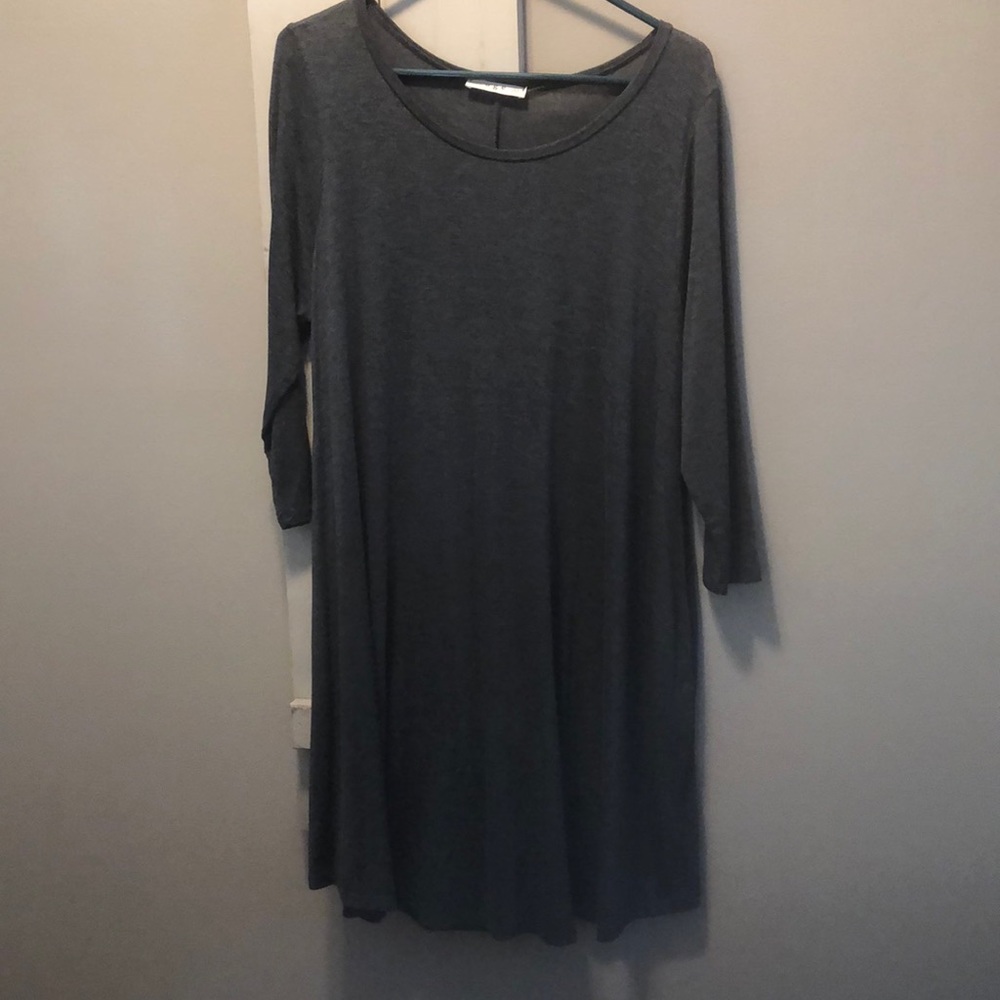 SALE 🎉 4 For $10 🎉 Uge Large Dark Gray Dress